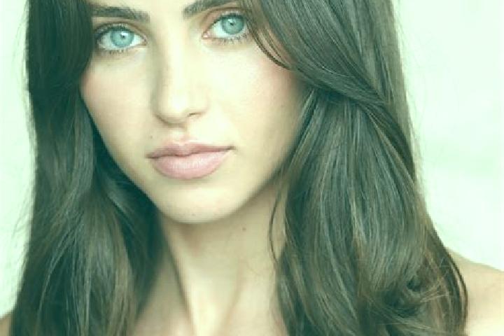 Avery, 30, a brunette dark-eyed mixed companion based in Sinduria. Offering OWO, Massage, Fetish, Overnight. Available for incall and outcall, overnight book...