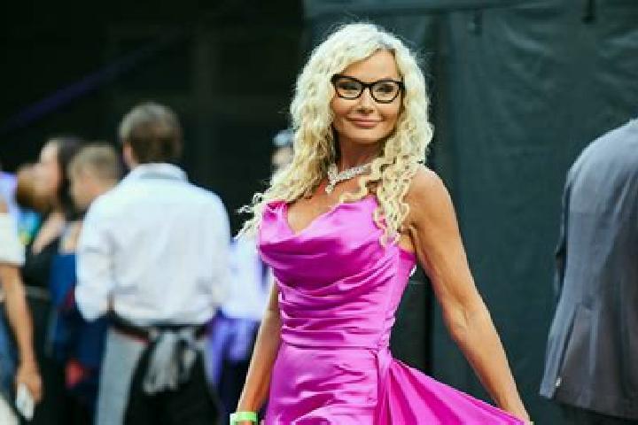 Avery, 30 — Escort in Kobylnice, Czech Republic