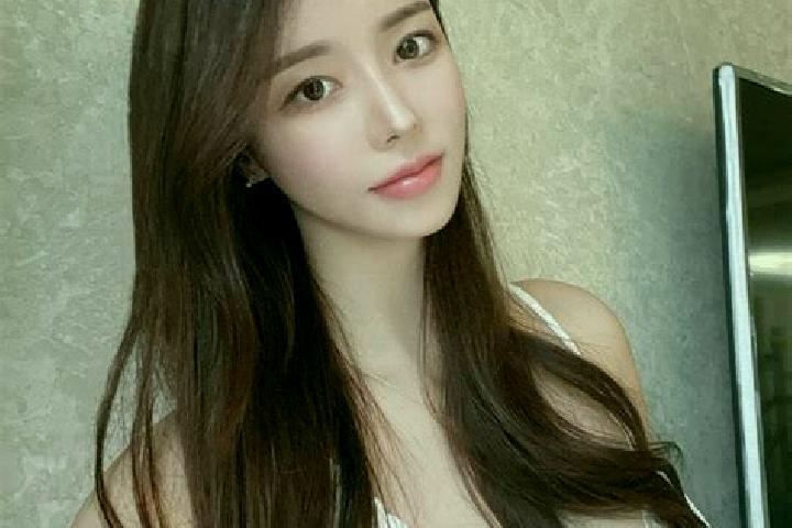 Avery, 30 — Escort in Liancai, China