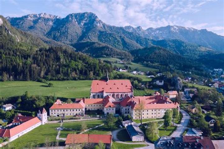 Avery, 30 — Escort in Neuberg an der Muerz, Austria