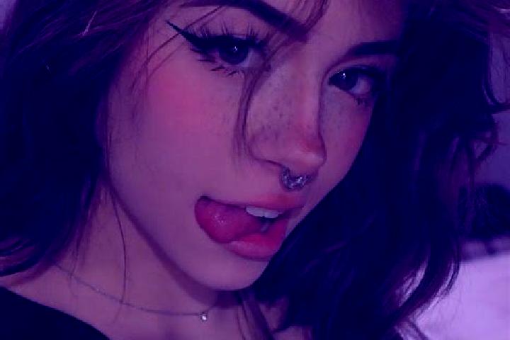 Avery, 31, a black blue-eyed european companion based in Cali. Offering Roleplay, OWO, A-Level, Party Girl. Available for incall and outcall, day and evening...