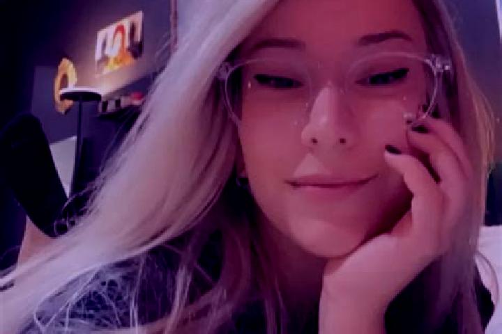Avery, 31, a blonde dark-eyed caucasian companion based in Fornaci di Barga. Offering Travel Companion, Duos, Domination, Couples, OWO. Available for incall ...