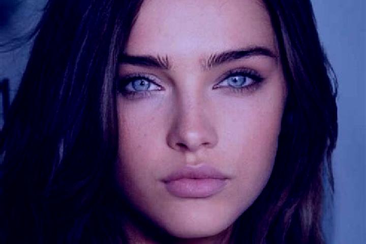 Avery, 31, a brunette green-eyed caribbean companion based in Jacurso. Offering Striptease, Massage, Deep French Kissing. Available for incall and outcall, o...
