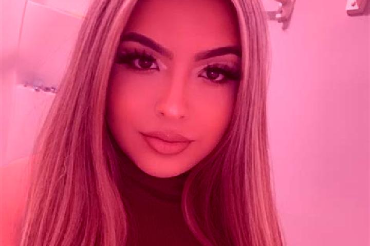 Avery, 31, a red blue-eyed mixed companion based in Ragnitz. Offering CIM, Roleplay, OWO. Available for incall and outcall, day and evening dates.