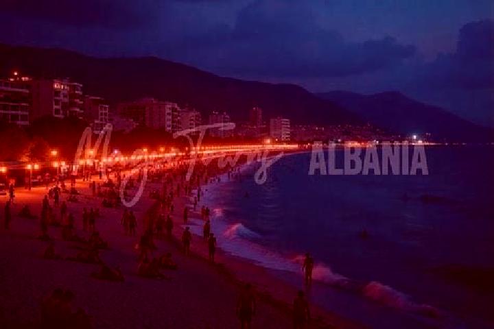 Avery, 31 — Escort in Kamez, Albania