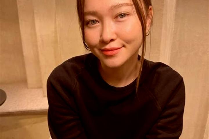 Avery, 32, a chestnut blue-eyed asian companion based in Tueri-Alliku. Offering OWO, Striptease, Travel Companion, Domination, Erotic Massage. Available for ...