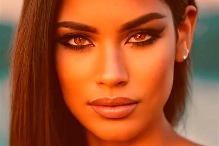 Avery, 32, a dark blonde grey-eyed latina companion based in Dan Gora. Offering CIM, Prostate Massage, Duos. Available for incall and outcall, day and evenin...
