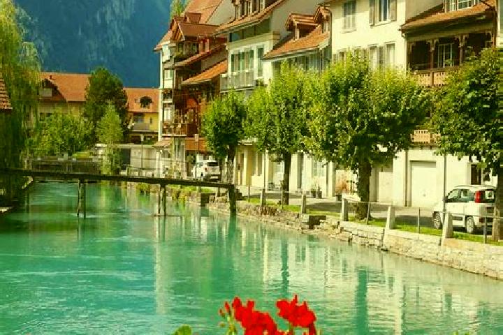 Avery, 32 — Escort in Rueggisberg, Switzerland