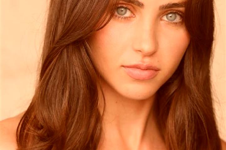 Avery, 33, a black dark-eyed caribbean companion based in Battaglione-Bagnara. Offering Domination, OWO, Couples. Available for incall and outcall, day and e...