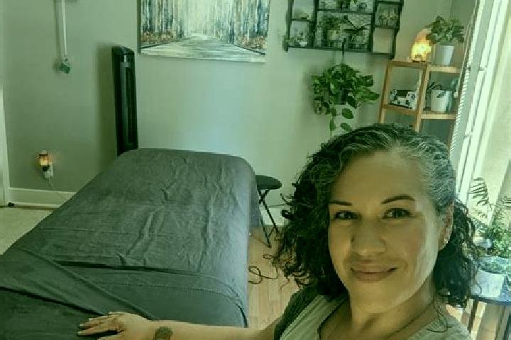 Avery, 33, a black grey-eyed european companion based in Senden. Offering Erotic Massage, Duos, Massage. Available for incall and outcall, day and evening da...