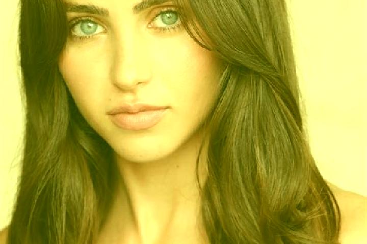 Avery, 33, a chestnut brown-eyed european companion based in Humpata. Offering 69, Massage, Tantra. Available for incall and outcall, day and evening dates.
