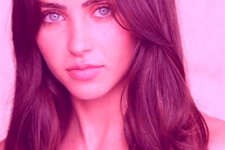 Avery, 33, a dark blonde hazel-eyed slavic companion based in Manzanares. Offering A-Level, Dinner Date, GFE, Striptease. Available for incall and outcall, d...