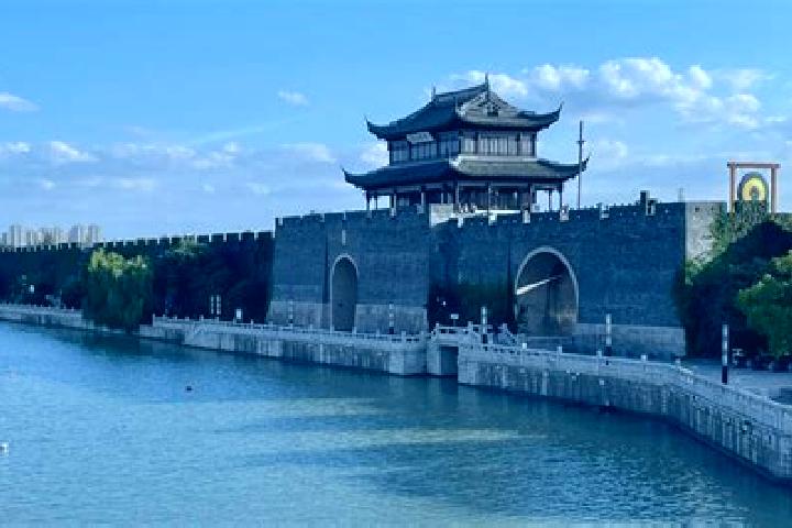 Avery, 33 — Escort in Fengmen, China