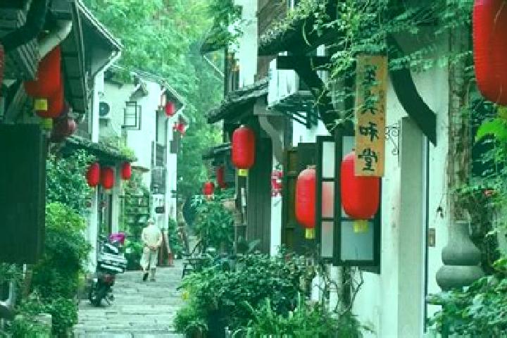 Avery, 33 — Escort in Xiaohe, China