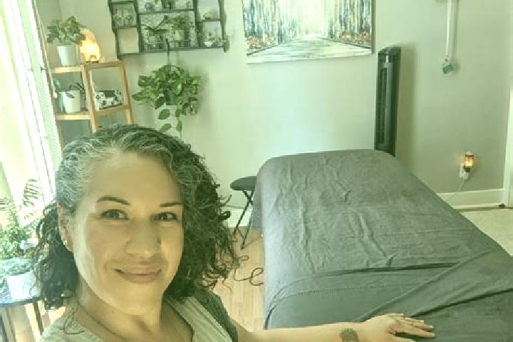 Avery, 34, a black dark-eyed mediterranean companion based in Seoseok. Offering Couples, Massage, Tantra. Available for incall and outcall, day and evening d...