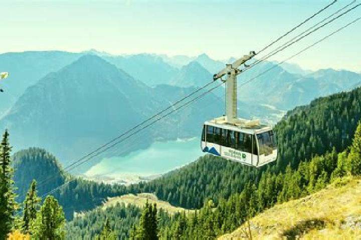 Avery, 34, a brunette blue-eyed indian companion based in Sankt Ulrich am Pillersee. Offering Couples, Travel Companion, 69, Domination, Deep French Kissing....