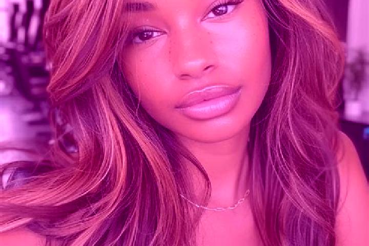 Avery, 34, a dark blonde hazel-eyed mixed companion based in Quetchehueca. Offering OWO, A-Level, Domination. Available for incall and outcall, overnight boo...