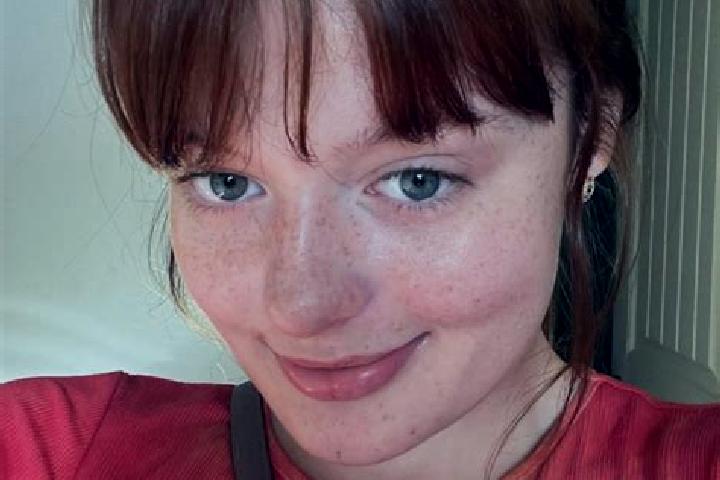 Avery, 34, a red green-eyed mediterranean companion based in Chon Daen. Offering Girlfriend Experience, Duos, Striptease. Available for incall and outcall, o...