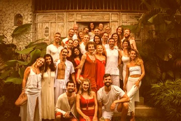 Avery, 34, a red hazel-eyed latina companion based in Namrole. Offering Erotic Massage, Prostate Massage, Party Girl, Overnight, Tantra. Available for incall...