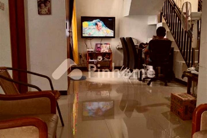 Avery, 34 — Escort in Cilisung, Indonesia