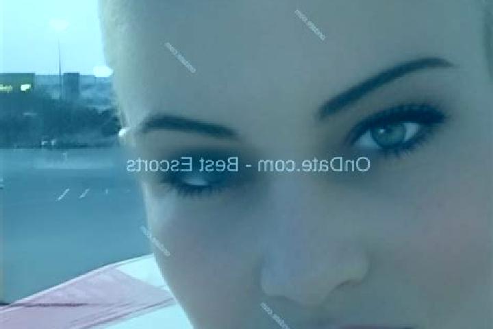 Avery, 34 — Escort in Coalinga, United States