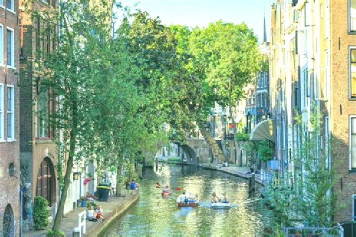 Avery, 34 — Escort in Galder, Netherlands