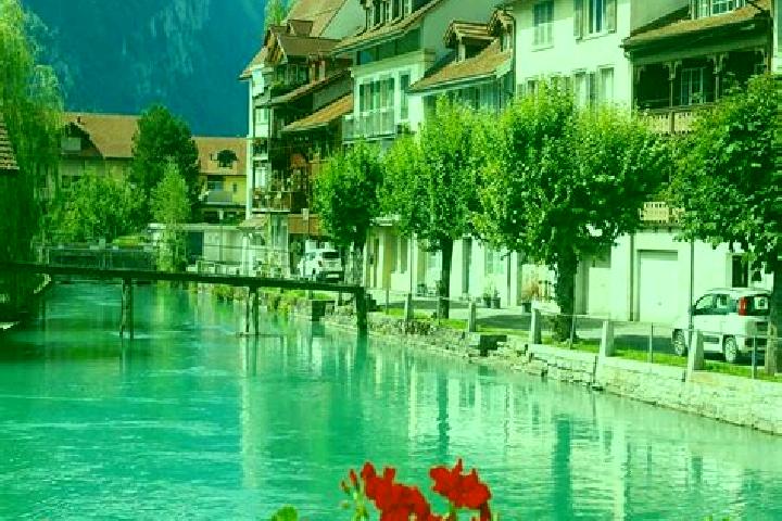 Avery, 34 — Escort in Hausen / Heisch, Switzerland