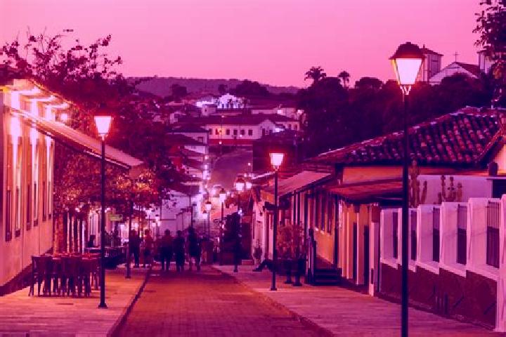 Avery, 34 — Escort in Pirenopolis, Brazil