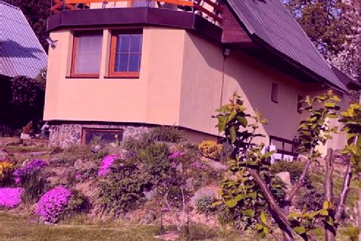 Avery, 34 — Escort in Tover, Czech Republic