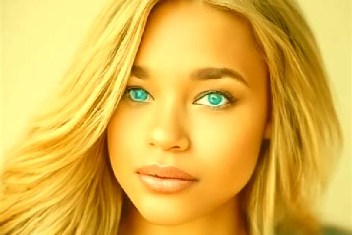 Avery, 35, a blonde brown-eyed latina companion based in Sessenheim. Offering Tantra, OWO, Girlfriend Experience. Available for incall and outcall, overnight...