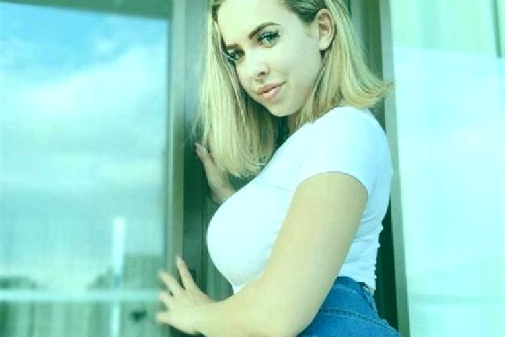 Avery, 35, a blonde grey-eyed mediterranean companion based in San Miniato Basso. Offering Fetish, Erotic Massage, Deep French Kissing. Available for incall ...