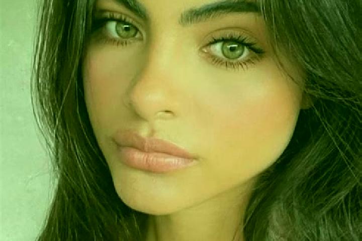 Avery, 35, a chestnut dark-eyed indian companion based in Hennezis. Offering CIM, Travel Companion, Massage, Prostate Massage, Roleplay. Available for incall...