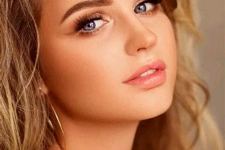 Avery, 35, a dark blonde blue-eyed ebony companion based in Arzni. Offering CIM, BDSM, Striptease, Dinner Date. Available for incall and outcall, overnight b...