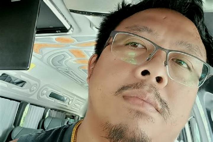 Avery, 35 — Escort in Buawan, Philippines