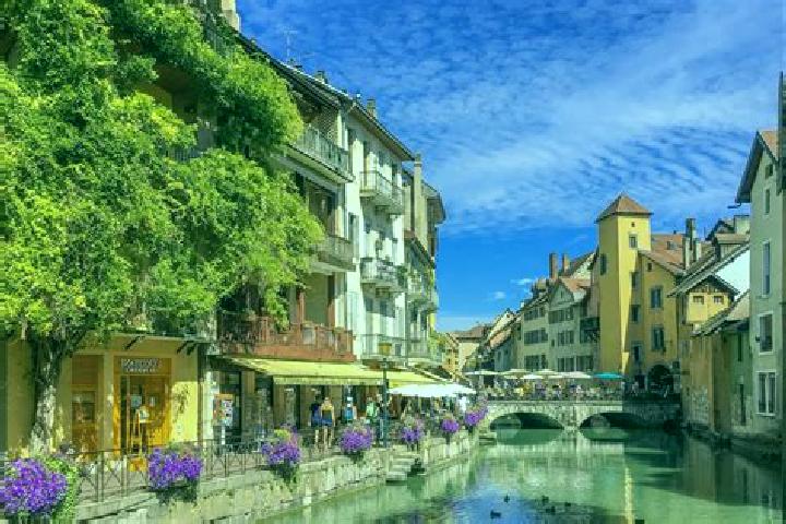 Avery, 35 — Escort in Ledat, France