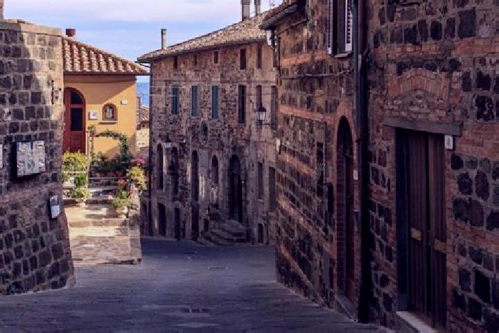Avery, 35 — Escort in Radicofani, Italy