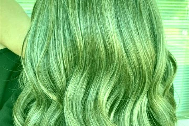 Avery, 36, a dark blonde grey-eyed mixed companion based in Alexandria Bay. Offering Overnight, Domination, OWO. Available for incall and outcall, day and ev...