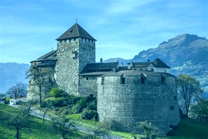 Avery, 36 — Escort in Balzers, Liechtenstein