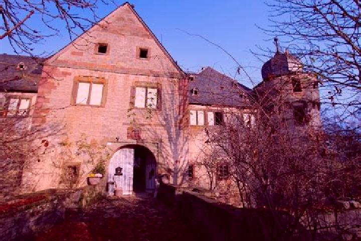 Avery, 36 — Escort in Karsbach, Germany