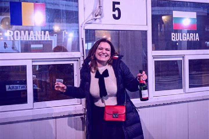 Avery, 36 — Escort in Tarpiu, Romania