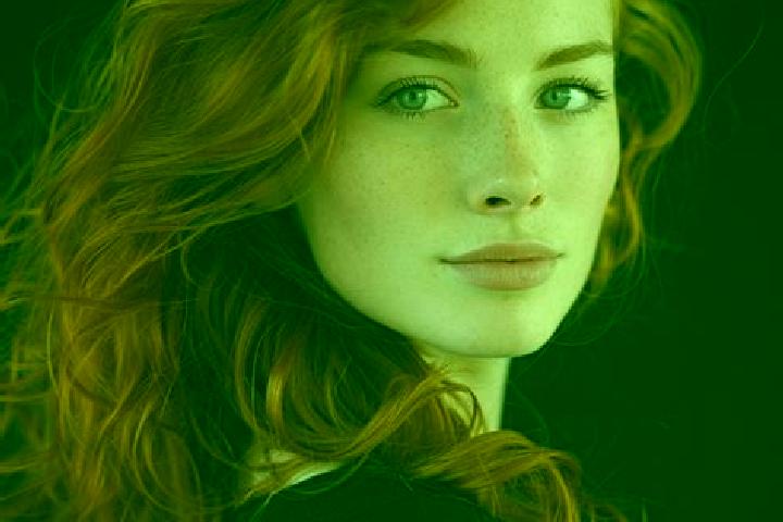 Avery, 37, a auburn green-eyed slavic companion based in Bechy. Offering Party Girl, Deep French Kissing, CIM, Girlfriend Experience, Striptease. Available f...