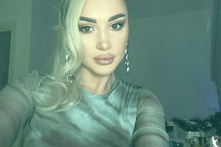 Avery, 37, a blonde amber-eyed slavic companion based in El Cerro de la Sauceda. Offering Couples, A-Level, Travel Companion, GFE. Available for incall and o...