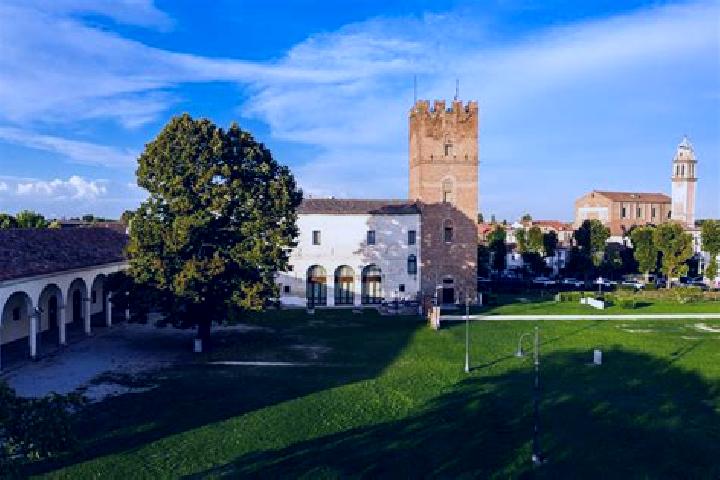 Avery, 37 — Escort in Arqua Polesine, Italy