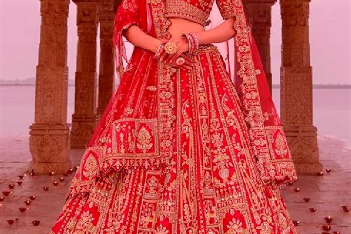 Avery, 37 — Escort in Modasa, India