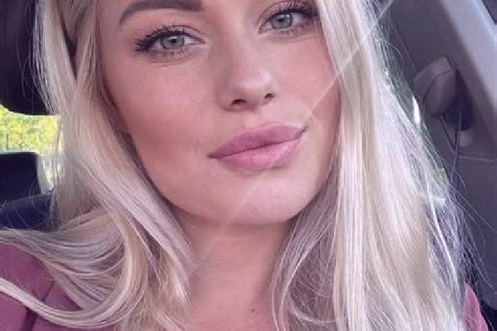 Avery, 38, a blonde hazel-eyed asian companion based in Torrington. Offering Tantra, OWO, Travel Companion. Available for incall and outcall, day and evening...