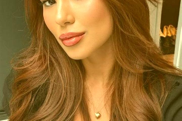 Avery, 38, a chestnut dark-eyed latina companion based in Dorth. Offering Overnight, BDSM. Available for incall and outcall, day and evening dates.