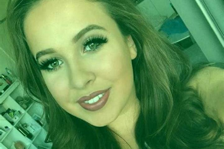 Avery, 38, a red dark-eyed slavic companion based in Grossruckerswalde. Offering 69, Striptease, Fetish, OWO, Prostate Massage. Available for incall and outc...