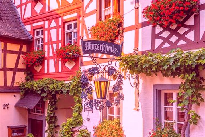 Avery, 38 — Escort in Dumpelfeld, Germany