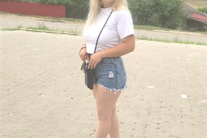 Avery, 38 — Escort in Glodenii Gandului, Romania