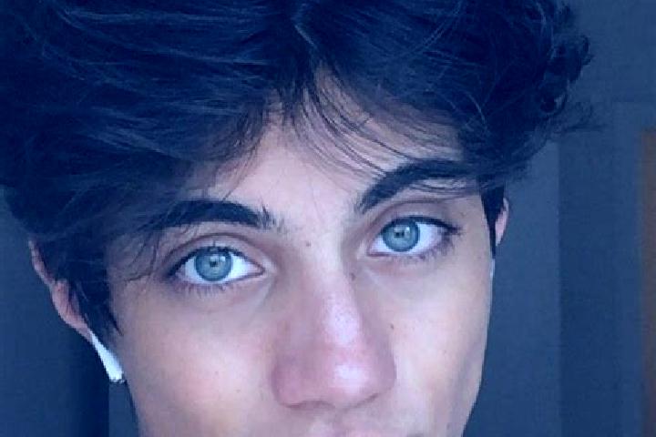 Avery, 39, a chestnut grey-eyed caucasian companion based in Mutuali. Offering Striptease, GFE, Domination, OWO, Massage. Available for incall and outcall, d...